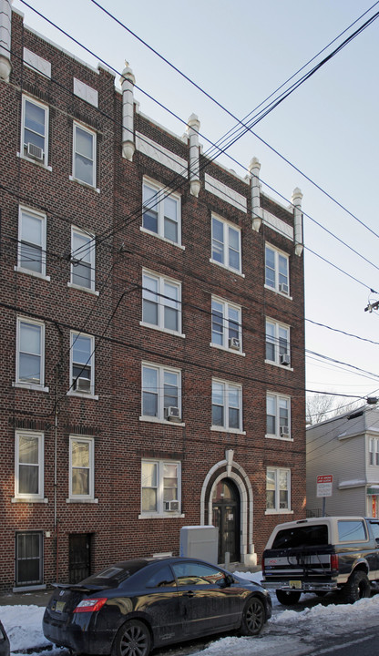 277 Virginia Ave in Jersey City, NJ - Building Photo