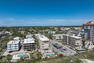 Avenue Four Condos in Jacksonville Beach, FL - Building Photo - Building Photo