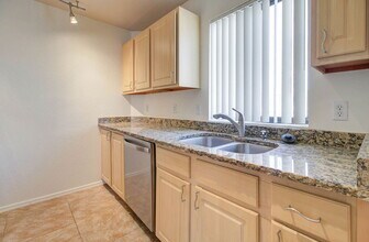 1287 N Alma School Rd in Chandler, AZ - Building Photo - Building Photo