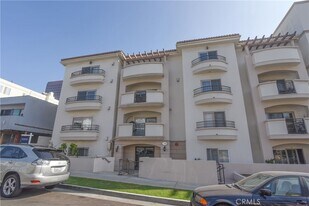 11848 Kiowa Ave, Unit 106 in Los Angeles, CA - Building Photo