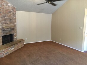 11343 Fish Springs Dr in San Antonio, TX - Building Photo - Building Photo