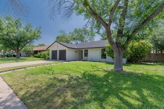 10603 Cooper Hill Dr in Austin, TX - Building Photo - Building Photo