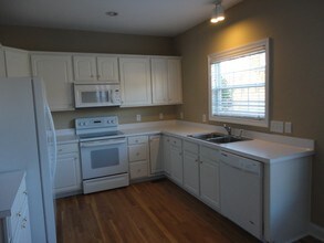 6385 Clubside Dr in Whitsett, NC - Building Photo - Building Photo