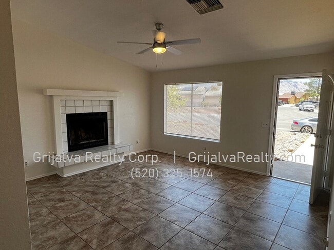 9225 N Hampshire Dr in Tucson, AZ - Building Photo - Building Photo