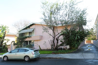 4222 Longridge Ave in Sherman Oaks, CA - Building Photo - Building Photo