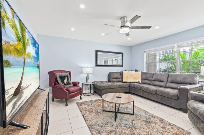 2424 NE 9th St in Fort Lauderdale, FL - Building Photo - Building Photo