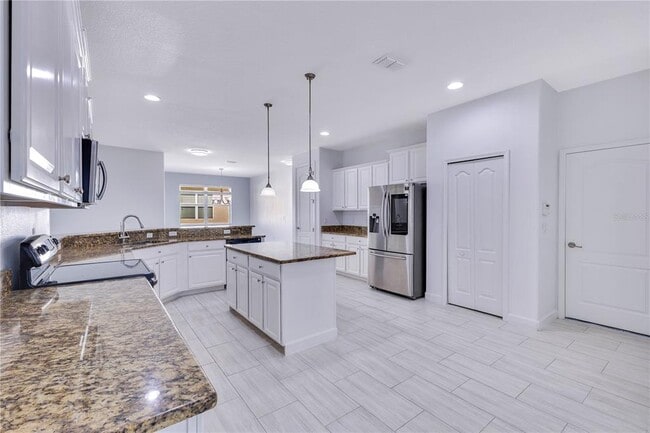 2151 Crosston Cir in Orlando, FL - Building Photo - Building Photo