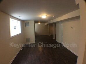 6052 N Mozart St in Chicago, IL - Building Photo - Building Photo