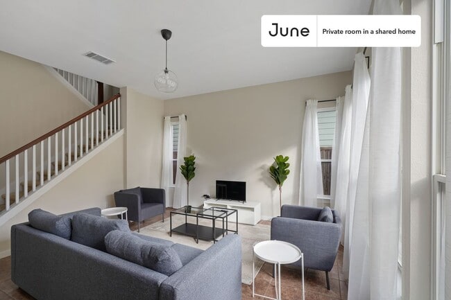 Room in Shared 5 bed/2.5 bath home, Unit A in Austin, TX - Building Photo - Building Photo