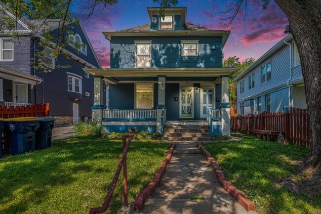 property at 3916 Warwick Blvd