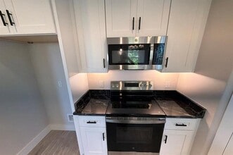 5709 Barkridge Dr in Granbury, TX - Building Photo - Building Photo