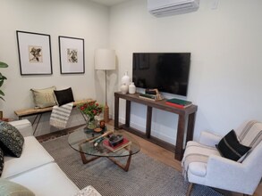 3649 Cazador St in Los Angeles, CA - Foto de edificio - Building Photo