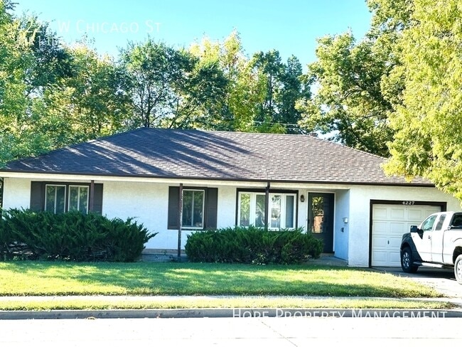 property at 4227 W Chicago St