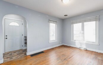 1811 Forest Ave in Waterloo, IA - Building Photo - Building Photo