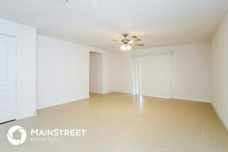 1357 Brenway Dr in Mascotte, FL - Foto de edificio - Building Photo