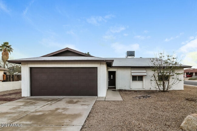 property at 10003 N 87th Dr