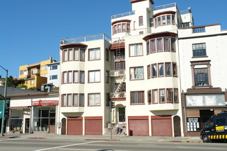 570 Grand Ave in Oakland, CA - Building Photo - Building Photo