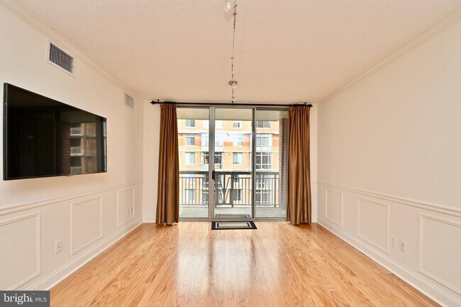 property at 1020 N Highland St