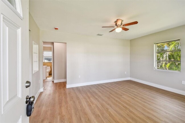 951 Lantana Ave in Clearwater, FL - Building Photo - Building Photo