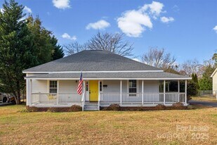 512 Banks St in Fort Mill, SC - Building Photo