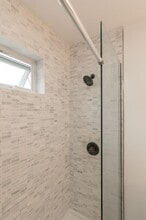 707 E Seneca St. in Ithaca, NY - Building Photo - Interior Photo