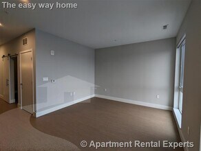 10 Inner Belt Rd in Somerville, MA - Building Photo - Building Photo