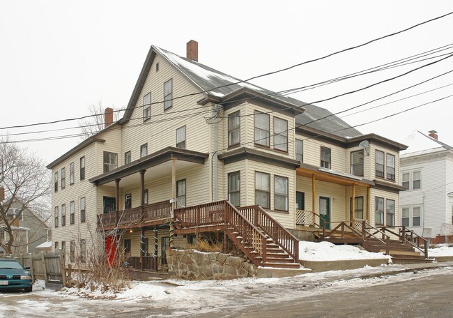11 Kimball St in Sanford, ME - Foto de edificio - Building Photo