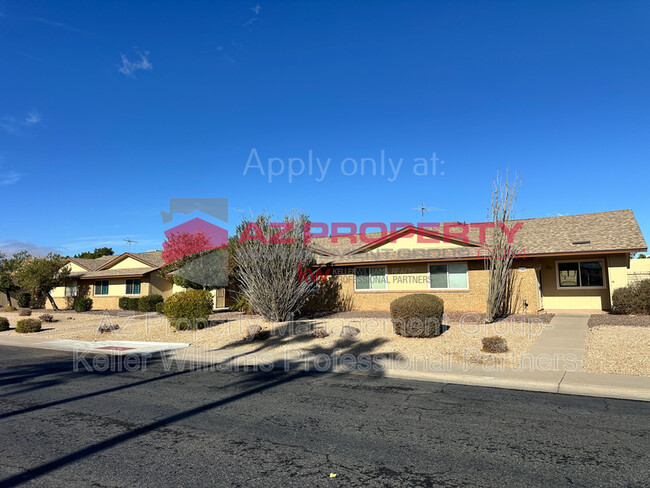 13402 Countryside Dr in Sun City, AZ - Building Photo - Building Photo