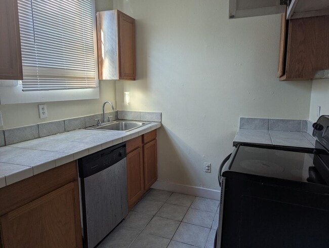 1932 Burdette St in New Orleans, LA - Building Photo - Building Photo