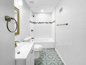 9319 Raytown Rd in Kansas City, MO - Building Photo - Building Photo