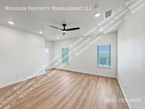 5801 Urbana Ave in Lubbock, TX - Building Photo - Building Photo