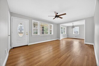 914 Beth Dr in West Columbia, SC - Building Photo - Building Photo