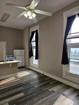 101 E Main St, Unit B in Crawfordsville, IN - Building Photo