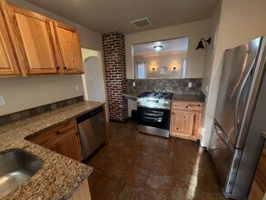 653 Pleasant Ave in Bremerton, WA - Building Photo - Building Photo