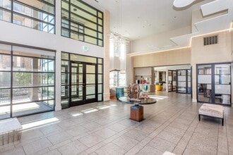 The Austin at Trinity Green in Dallas, TX - Foto de edificio - Building Photo