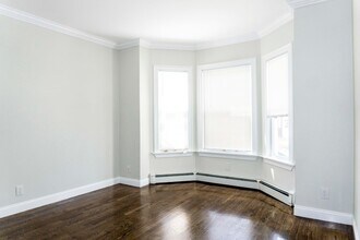 105 Chelsea St in Boston, MA - Building Photo - Building Photo