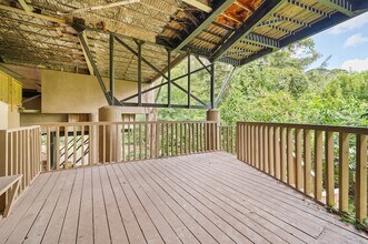 103 Sage Rd in Houston, TX - Building Photo - Building Photo