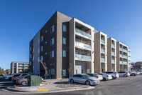 17 N Main St in Clearfield, UT - Foto de edificio - Building Photo