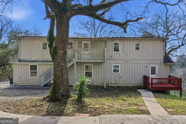 212 Chandler St in Calhoun, GA - Foto de edificio - Building Photo