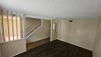 7010 Glen Clfs in San Antonio, TX - Building Photo - Building Photo