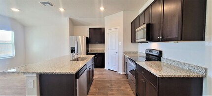 800 Nodding Nixie in Seguin, TX - Building Photo - Building Photo