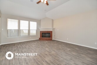 4217 Forestedge Dr in Grand Prairie, TX - Building Photo - Building Photo