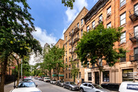 305-315 E 88th St in New York, NY - Building Photo - Building Photo