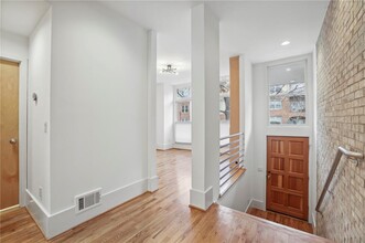 1303 Peachtree View NE in Atlanta, GA - Building Photo - Building Photo