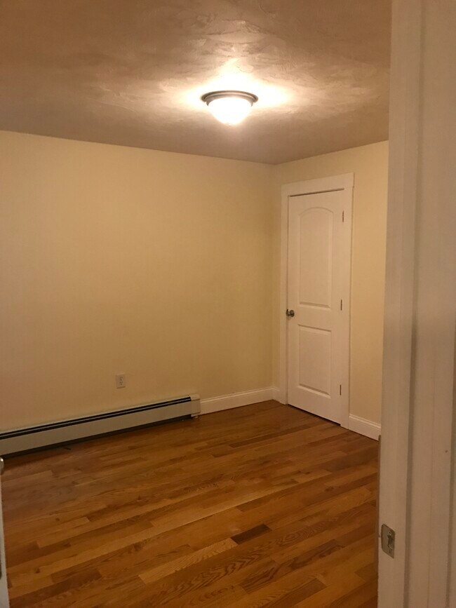 799 Merrimack St in Lowell, MA - Building Photo - Building Photo