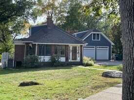 68 Walnut Hill Rd in Newton, MA - Building Photo