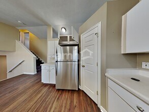 5870 S Clear Vista Dr in Kearns, UT - Building Photo - Building Photo