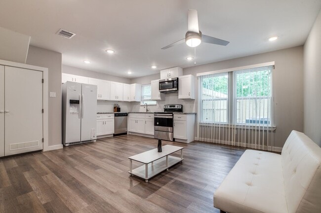 5705 Breland St in Houston, TX - Building Photo - Building Photo