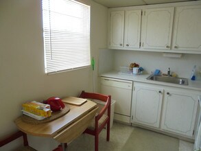 164 Brighton D in Boca Raton, FL - Building Photo - Building Photo