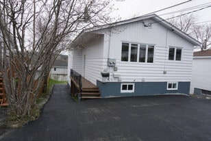 10 Salisbury St in St John's, NL - Building Photo